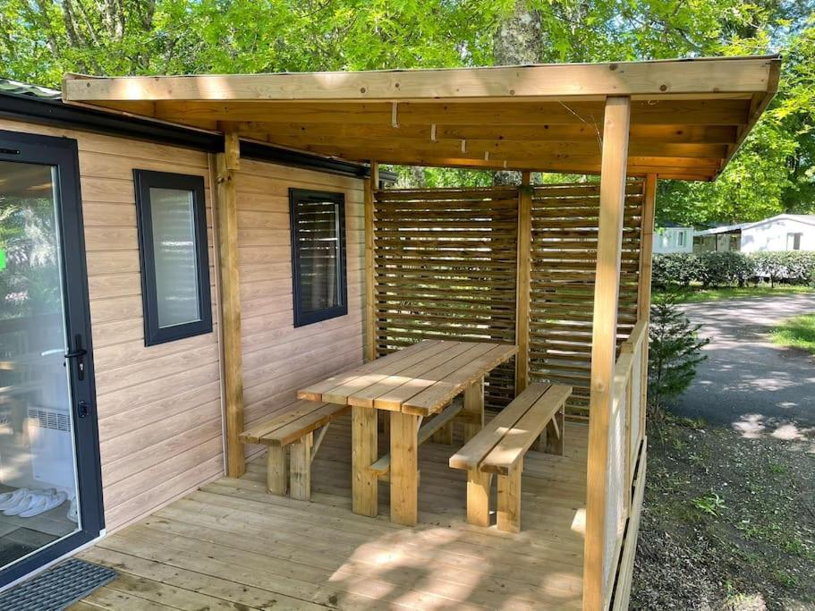Vue Sur Le Lac, Cadre Verdoyant, Camping 4 Etoiles Aureilhan  Exterior photo